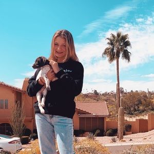 Meet your Posher, Addy